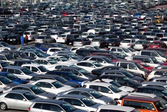 Milliárdos parkolóépítés a vasútállomásoknál