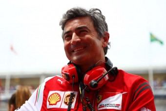 F1: Leváltották a Ferrari-főnököt