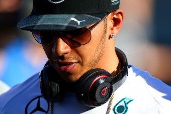 F1: Hamilton dobja a menedzsmentjét
