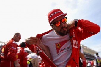 Hamilton: Alonso az én helyemet akarja