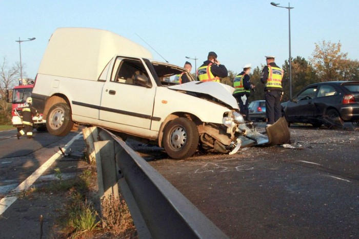 A nap képe – hármas karambol a ferihegyi gyorsforgalmin 7