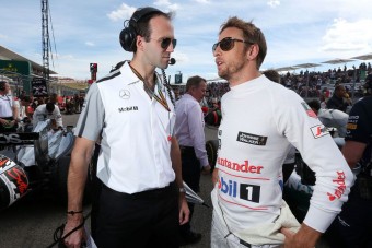 F1: Buttonnak nincs hova menekülni?