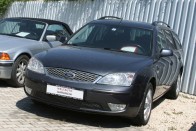 8. Ford Mondeo, 1457 db. Olcsó, tágas dízelmotoros autóként a 2007-ben kifutott Mondeóba sokan beleszeretnek. Bár ésszerűbb volna a szívó benzines, az alacsony fogyasztás fontosabb a nyugaton bevásárlóknak, mint a megbízhatóbb működés és az olcsóbb szervizelés