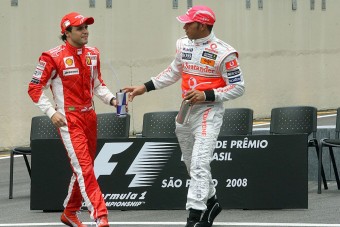 F1: Hamiltont már nem gyűlölik Brazíliában