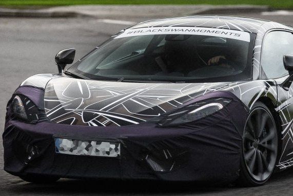 A Porsche 911 ellenfele lesz az új McLaren