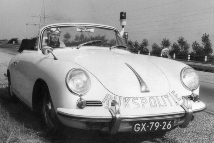 Napimádó rendőrautók, amikkel villanthat a járőr 8 | Vezess Porsche 356C
