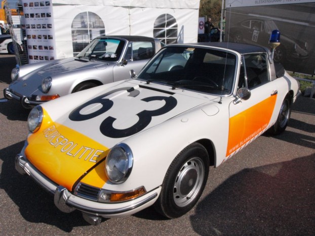 Napimádó rendőrautók, amikkel villanthat a járőr 9 | Vezess Porsche 912 Targa