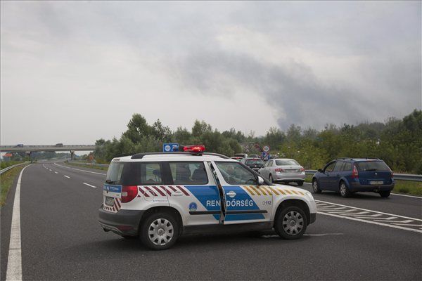 Lezárják az M7-es mindkét oldalát