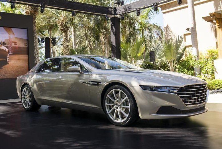 Hol máshol, mint Dubajban mutatta be újdonságát az Aston Martin. A Lagonda Taraf a negyven évvel ezelőtti, legendás előd előtt tiszteleg. 