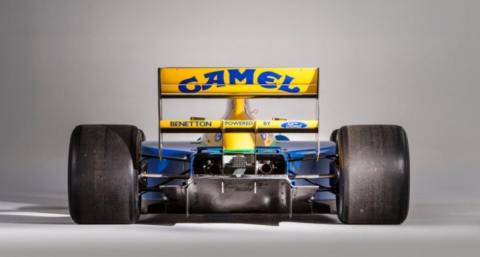 F1: Már megint eladó egy Schumacher versenyautó 5