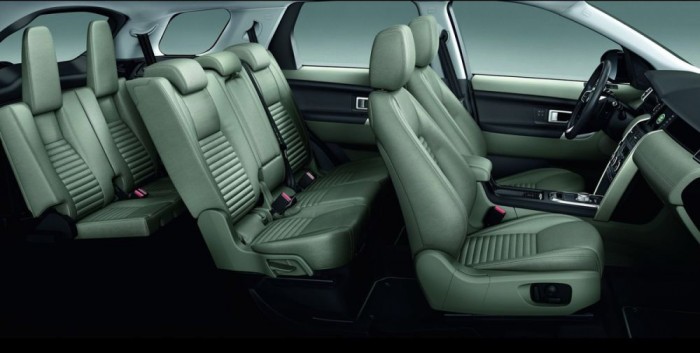 16 centis úton tologatható a középső üléssor