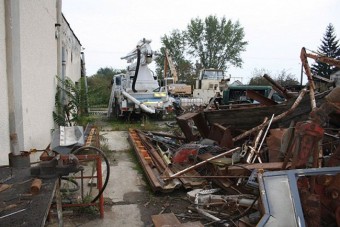 Aprópénzért engedte a tízmilliós lopásokat az őr