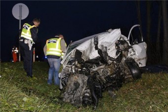 Ketten meghaltak a 4-es főúton