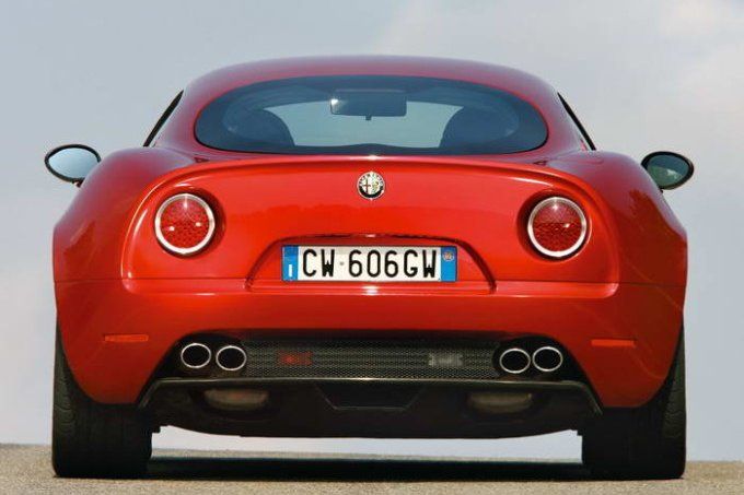 76533_631787_1000x700.jpg | Vezess | Vezess Alfa Romeo 8C