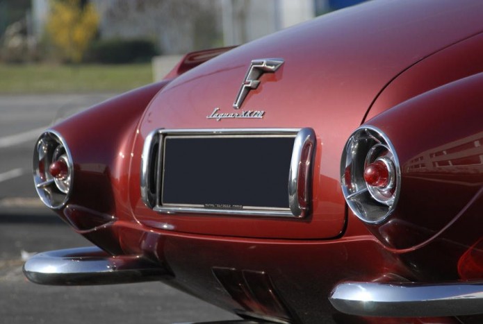 Ennél nincs lejjebb: meztelen celebbel incselkedik a Nissan 9 | Vezess Ghia Supersonic (1953; Jaguar XK120 alapon)