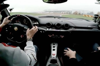 F1: Ilyen amikor Kimi Räikkönen elvisz egy körre