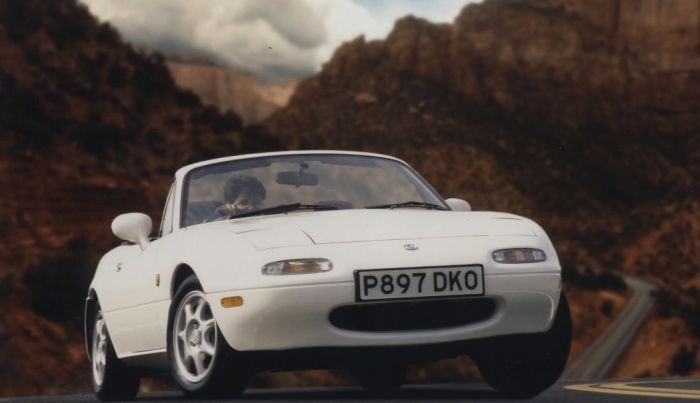 Életérzés 1 millió alatt, és még a csajokat is vonzza 8 | Vezess Mazda