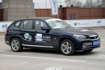 Nem létező BMW-t vezettem