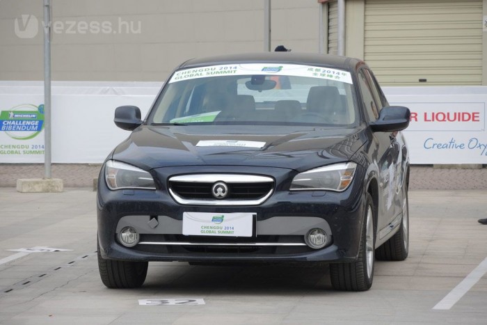 Megvenni nem lehet, kb. 18-20 000 Ft/ nap árért bérelhető Pekingben és Sanghajban. 