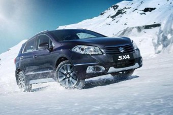 A rendőrséggel segít az autósoknak a Suzuki