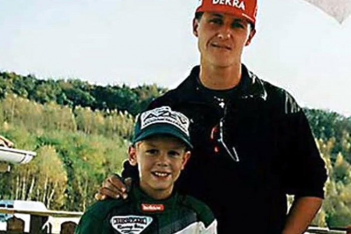 Hivatalos: Alonso elhagyja a Ferrarit, Vettel az utód 7