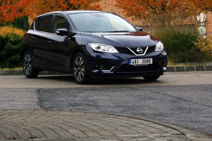 Nekem a Twingo mellett az idei év legjobban várt újdonsága a Nissan Pulsar volt. Mit tud az az autó, amivel az oly sikeres Nissan beismeri baklövését?