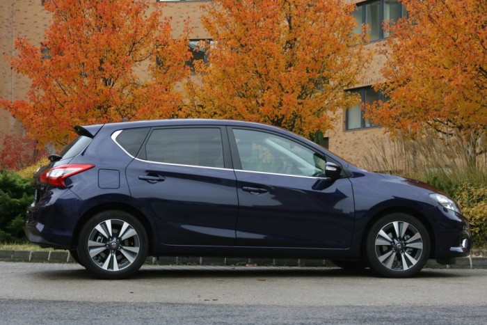 Nissan Pulsar: Japán dízel, mégsem drága 7 Sebességtől és a helyszíntől függően 4-7 litert fogyaszt a dízelmotor, nyomatéka 260 Nm. Választék nincs, egy benzines és egy dízel kapható