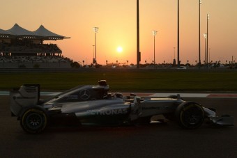 F1: Rosberg visszavágott Hamitlonnak