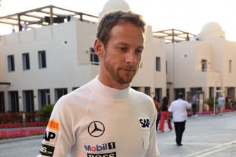 F1: Button csak a fagyit nyalhatta