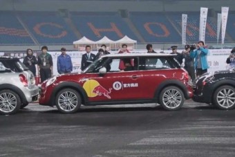 Amíg nem tudsz így parkolni, inkább halgass!