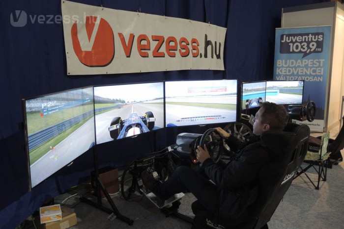 Megnyitott a budapesti autókiállítás 8 | Vezess Megnyitott a budapesti autókiállítás 8