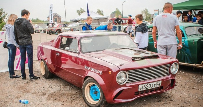 Átlag Ladából így lesz platós bulikirály 12