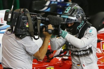 F1: Hamilton nem bírta, Rosbergé a pole