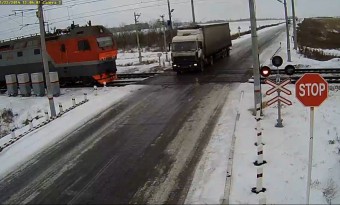 Szörnyű halálos baleset egy vasúti átjáróban