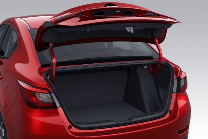 Lépcsős háttal is pofás a legkisebb Mazda 5