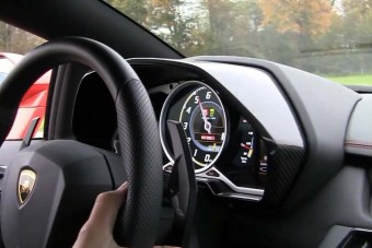 Dobhártyaszaggatóan szól ez a Lambó