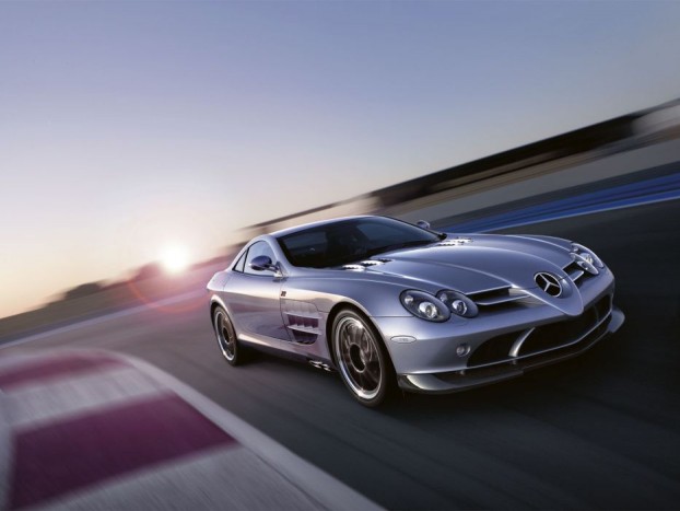 Milyen autót vegyen Alonso? 8 | Vezess SLR 722