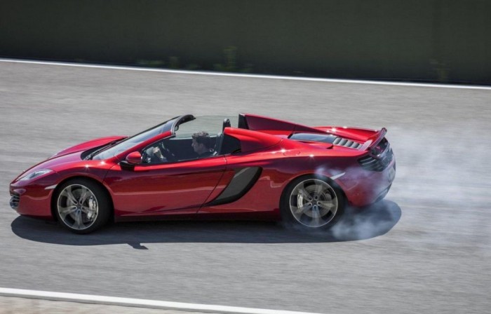Milyen autót vegyen Alonso? 10 | Vezess McLaren MP4-12C Spider