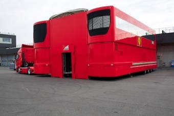 F1: Eladó egy teljes Ferrari motorhome