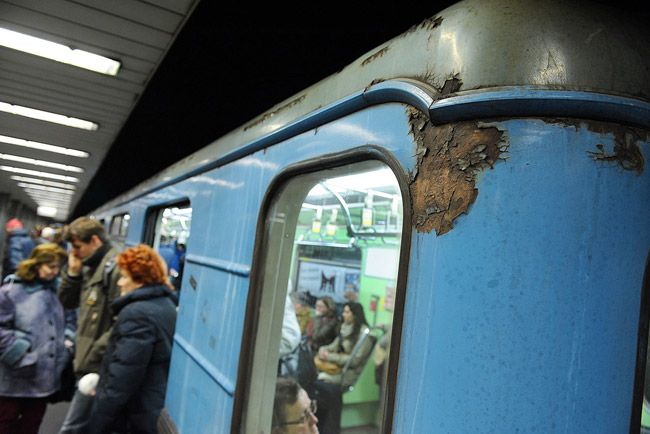 Leáll a 3-as metró