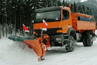 Havazás és ónos eső nehezíti a közlekedést