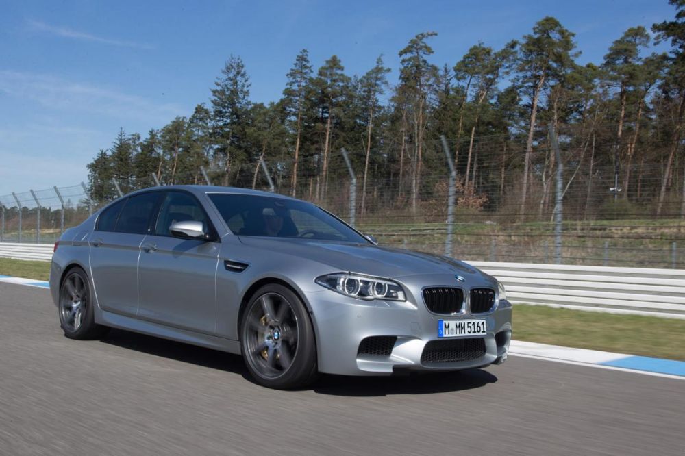 Megér ennyit a BMW legdrágább fényezése? 5