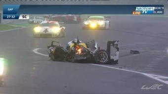 Mark Webber brutális balesetet szenvedett