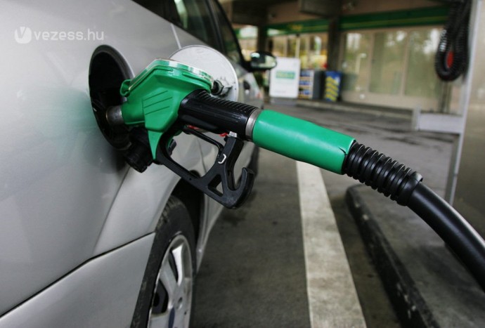 Durva üzemanyagár-csökkenés jöhet