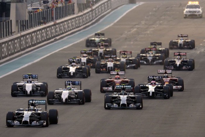 F1: Ecclestone tovább hajtja a régi motorokat 7