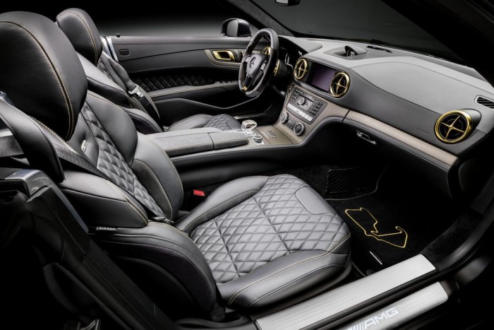 Ünnepelj a Mercedesszel 100 millióért 6