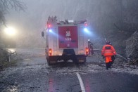 A fél ország megbénult az ónos eső miatt 10