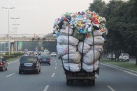 Egyáltalán nem meglepő látvány, abban a közegben