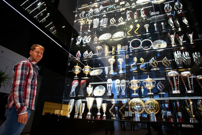 F1: Vettel kap egy Red Bullt, de csak később 7 | Vezess F1: Vettel kap egy Red Bullt, de csak később 7