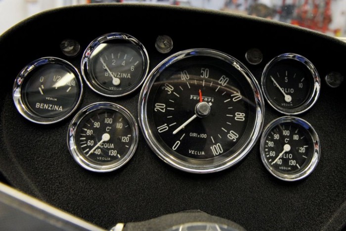 Újra pályán a Ferrari-legenda 8